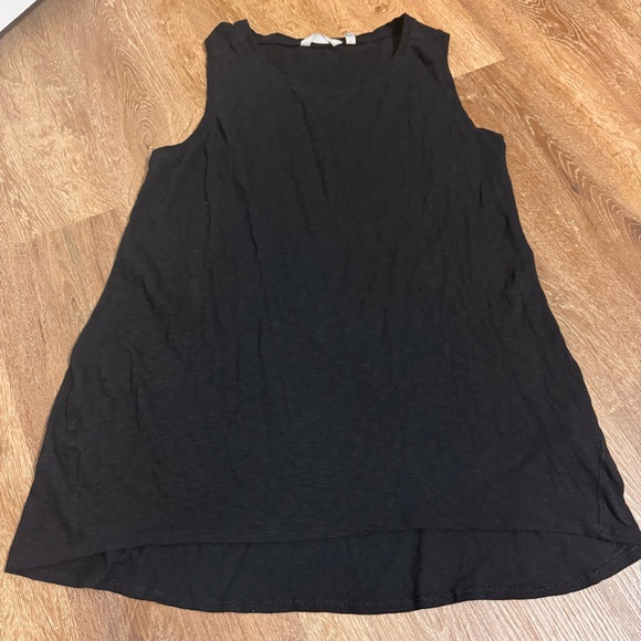🐶 Athleta Lightweight Tank Top - Picture 2 of 5